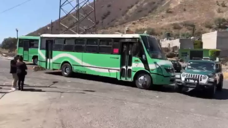 Hombre reparaba camión y fue arrollado