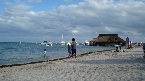 Azteca Quintana Roo Playa Las Perlas.jpg