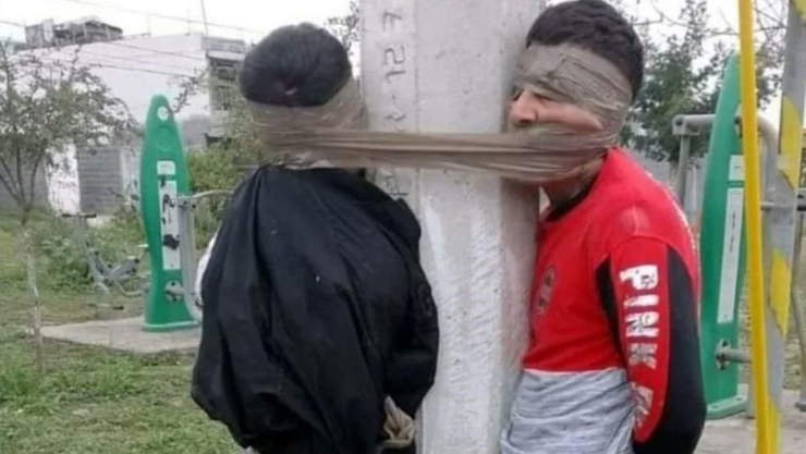 Vecinos amarran a ladrones en El Carmen, Nuevo León