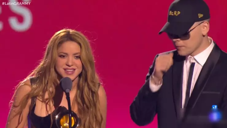 shakira y bzrp en Latin Grammy 2023.
