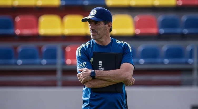 Guillermo Almada enfrenta su primer gran problema en Club América