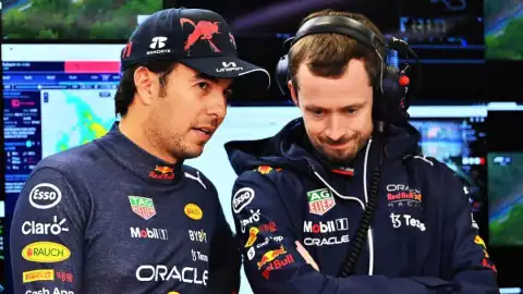 Checo Pérez desata la discusión de los jefes de Red Bull y Mercedes