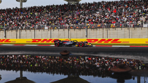 Checo Pérez resultado hoy Fórmula 1 Gran Premio de China