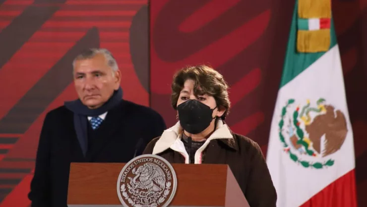 SEP presenta la Biblioteca Centenaria que contiene 172 títulos con el objetico de fomentar la lectura.