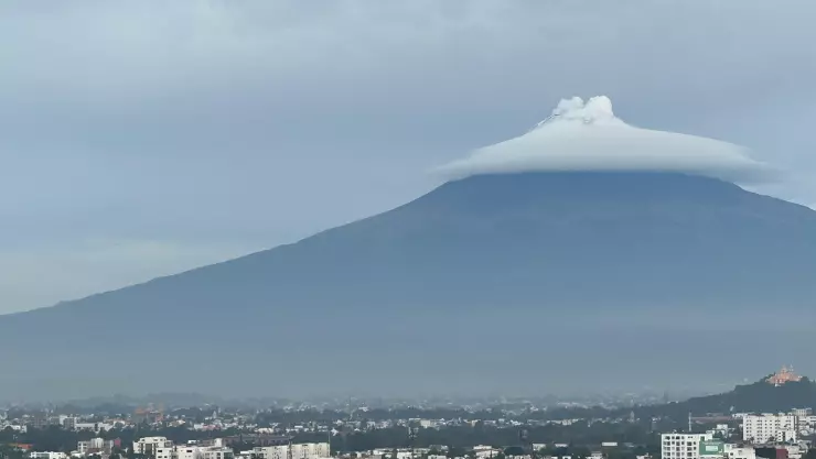 volcán popocatépetl nubes lenticulares