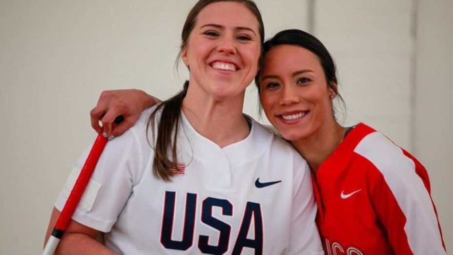 Sóftbol Anissa Urtez y Amanda Chidester.jpg