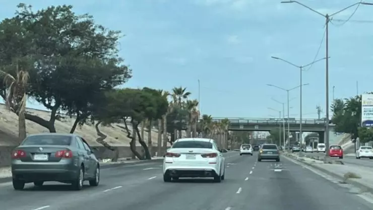 Rutas alternas para la Vía Rápida Poniente cerrada.jpg