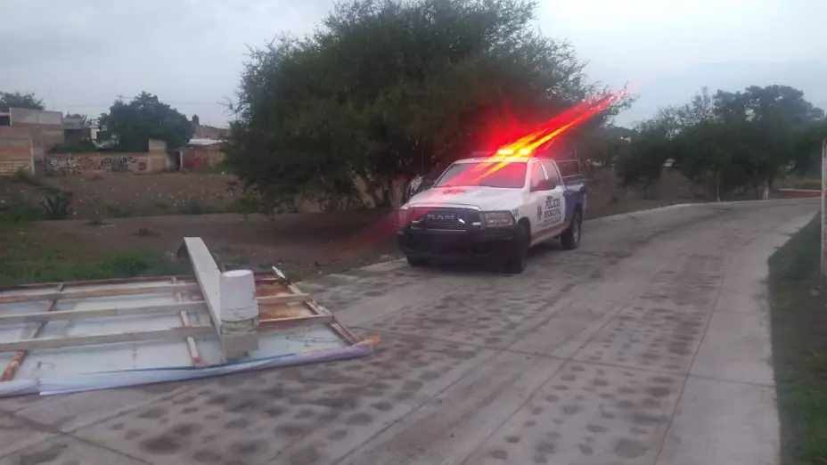 Espectacular caído Cortazar.jpg