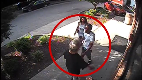 Hombre es asesinado por elogiar los tatuajes de la novia de otro en Virginia; video capta el momento.png