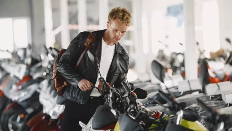 Motos con descuento en Elektra