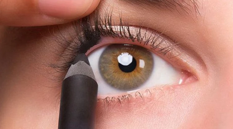 eyeliner (4).png