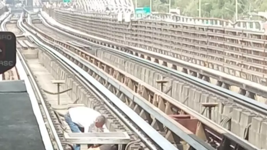trabajador-metro-cdmx-oceania-linea-b.jpeg