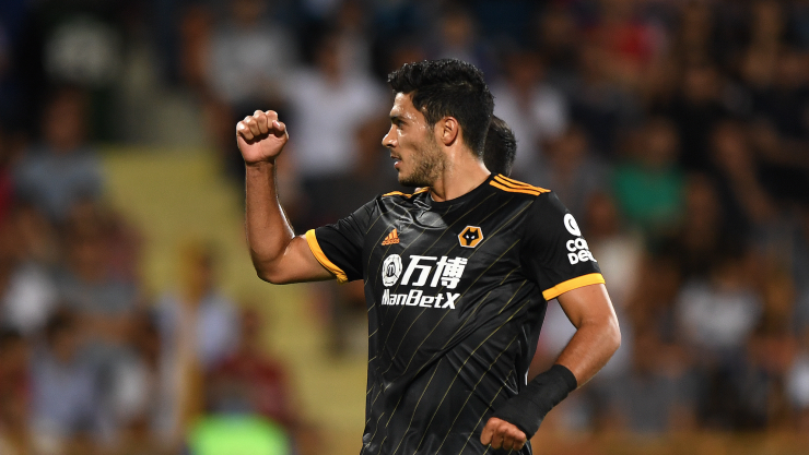 Raúl Jiménez en plan goleador.