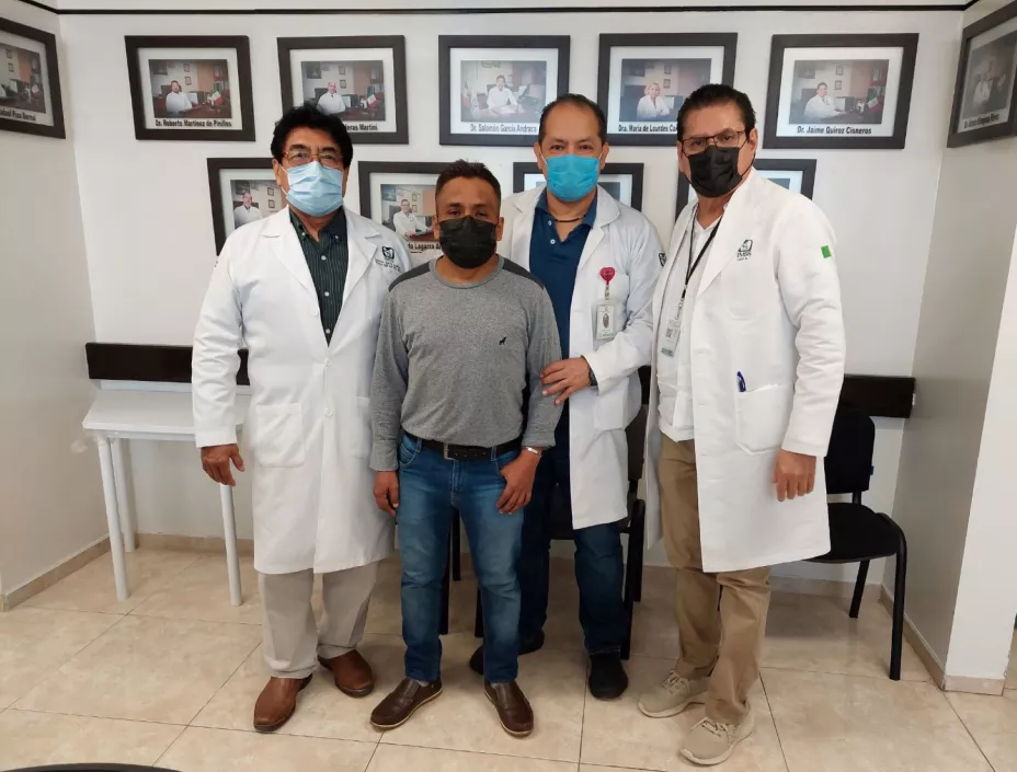 IMSS cirugia éxito.jpg