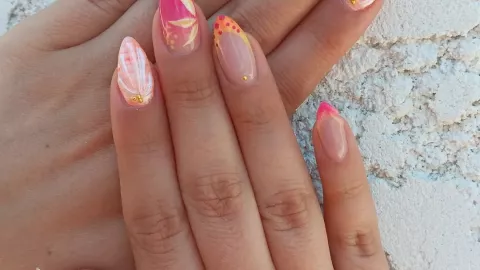 38 diseños de uñas que puedes usar en la primavera-verano 2026: para natación, gym o incluso salir