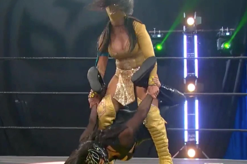 Lucha Fighter por Azteca Deportes y Lucha Azteca AAA