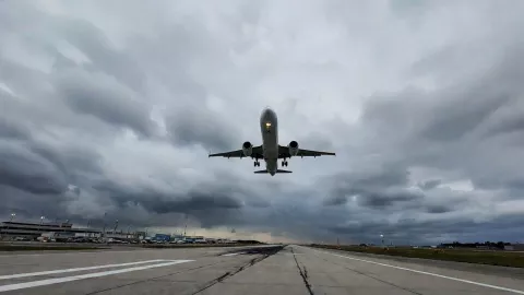 ¡EN RIESGO 1 vuelo nacional! Esto sabemos Estado del Aeropuerto Internacional del Bajío hoy 6 de marzo EN VIVO.jpg