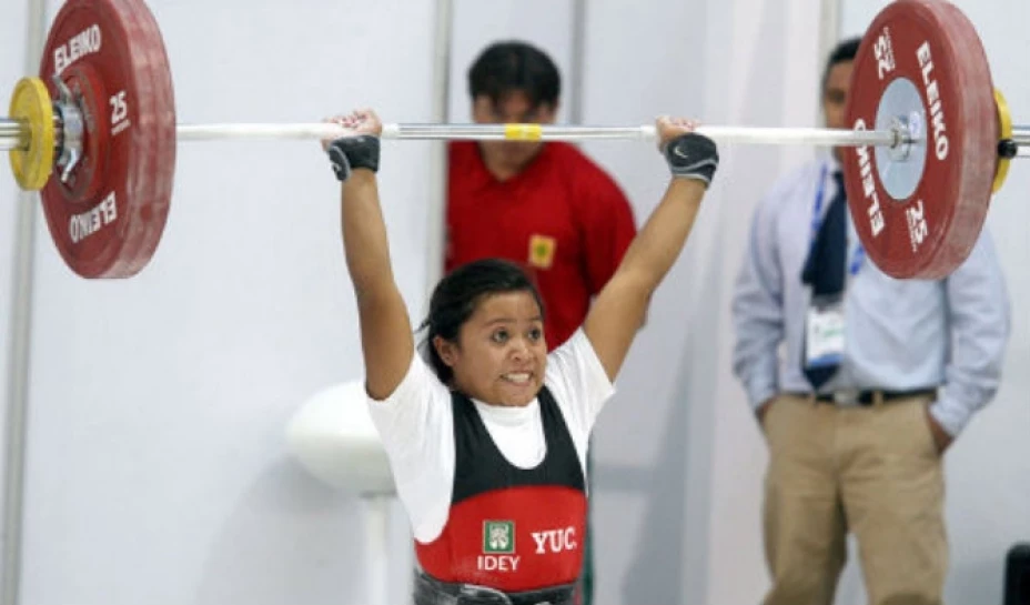 Los representantes de Levantamiento de Pesas en México se preparan para la justa de Juegos Centroamericanos y del Caribe 2014