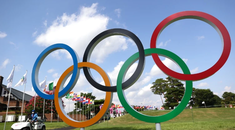 Aros Olímpicos en el campo de Golf de Tokyo 2020