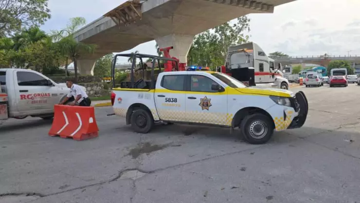 Tráfico por calles cerradas en Cancún HOY viernes 21 de febrero de 2025.jpg