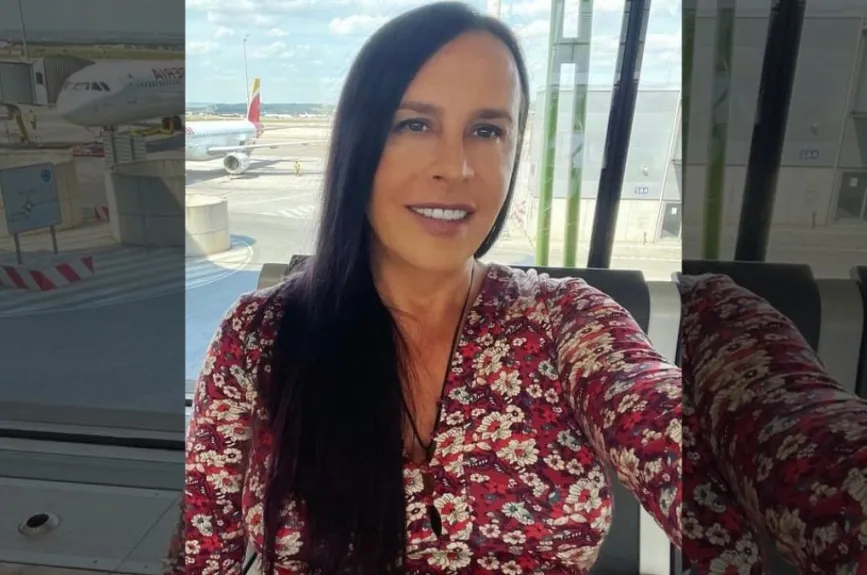 Karla Aeropuerto.jpg