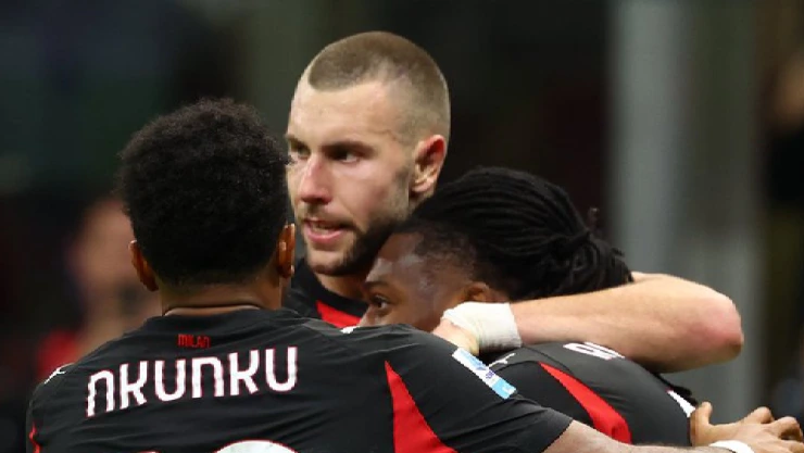 Milan venció a la Roma.jpg