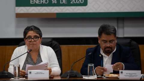 Raquel Buenrostro ratificada titular SAT