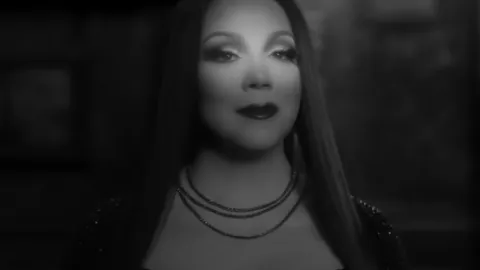 Mariah Carey Halloween Navidad 2024