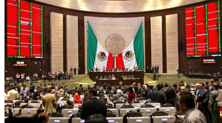 Aprueban Ley de Ingresos 2027 entre críticas por endeudamiento