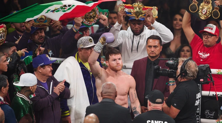 Saul -Canelo- Alvarez (MEX) vs Jermell Charlo (USA) - Fight