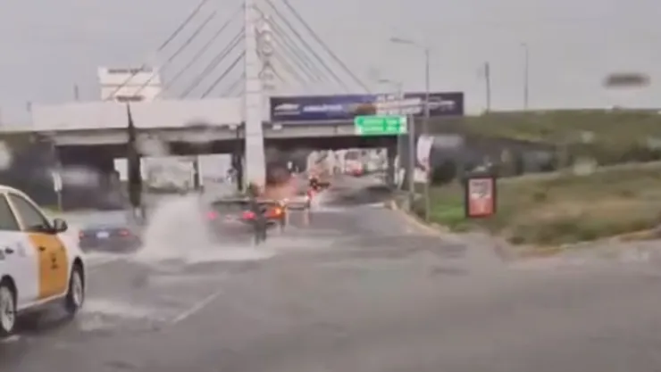 Calles inundadas en Puebla tras lluvia hoy 11 de julio de 2026