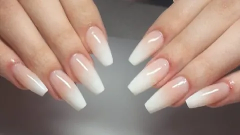 6 diseños de uñas del número 2 que te ayudarán a elegir más fácil y tus manos se verán de princesa