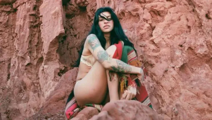 ¿Ya olvidaron a Ángela Aguilar? Esto piensa el público mexicano del nuevo álbum de Cazzu