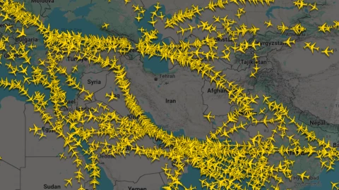 Restricción del espacio aéreo iraní según la plataforma de monitoreo de vuelos Flightradar24