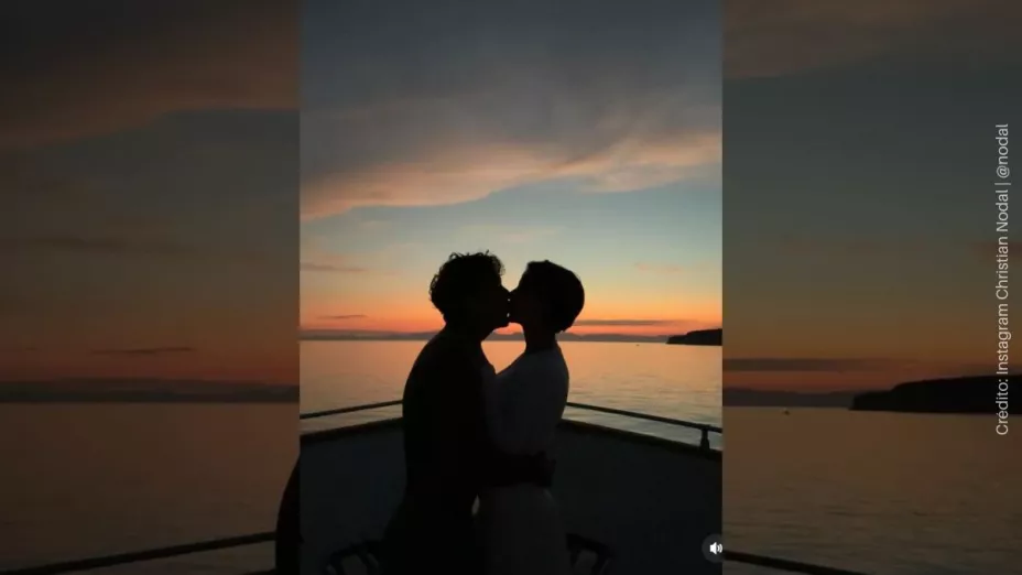 Angela y Nodal Vacaciones (25).jpg