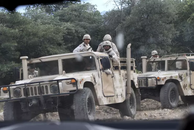 Resguardan zona donde fue la masacre de Chihuahua