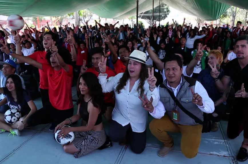 No podía faltar nuestra clásica selfie en el Parque Hidalgo