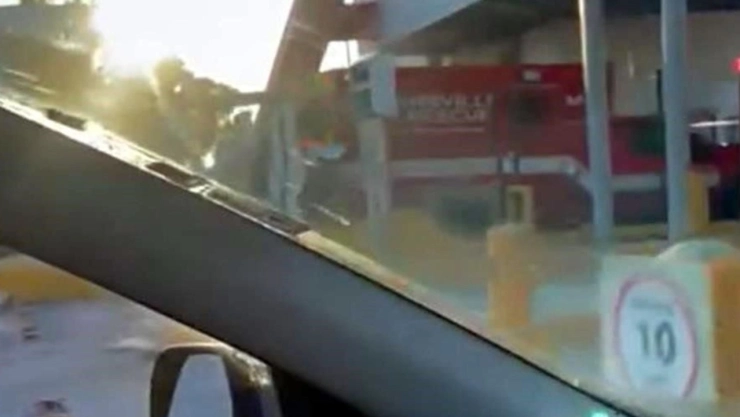 Roban ambulancia en Texas y cruza la frontera a Matamoros