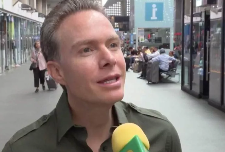 Manuel Velasco revela por qué Anahí no figura en la demanda de los RBD