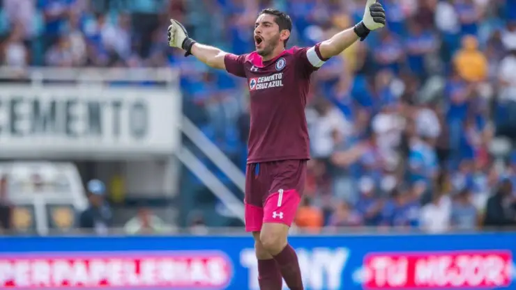 Liga MX: Chuy Corona bate récord del Conejo Pérez en Cruz Azul