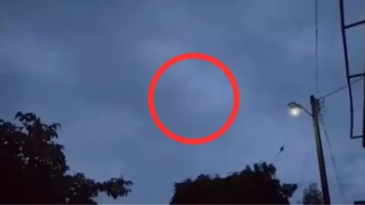 Video viral: captan presunto OVNI en el cielo de Tejupilco, Estado de México