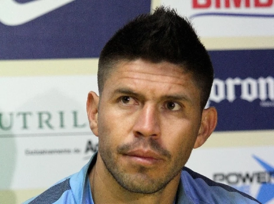 Oribe Peralta, futbolista del América