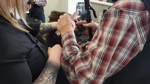 Abuelito, escuela de belleza, esposa b.jpg