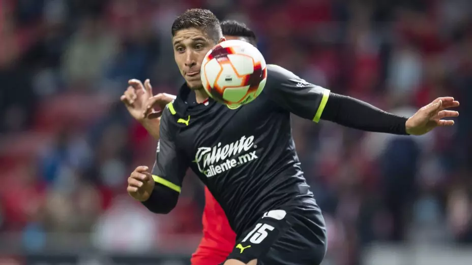 luis olivas chivas apertura 2022