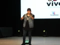 Mr Fark en la conducción del evento