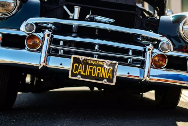 Matriculas digitales en California