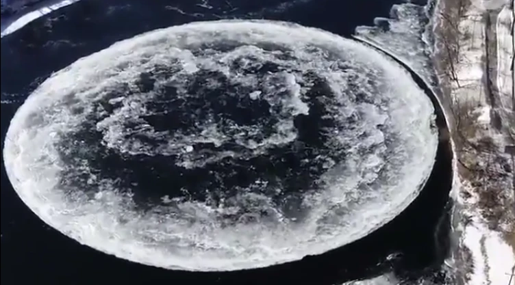 Disco de hielo en Maine, Estados Unidos