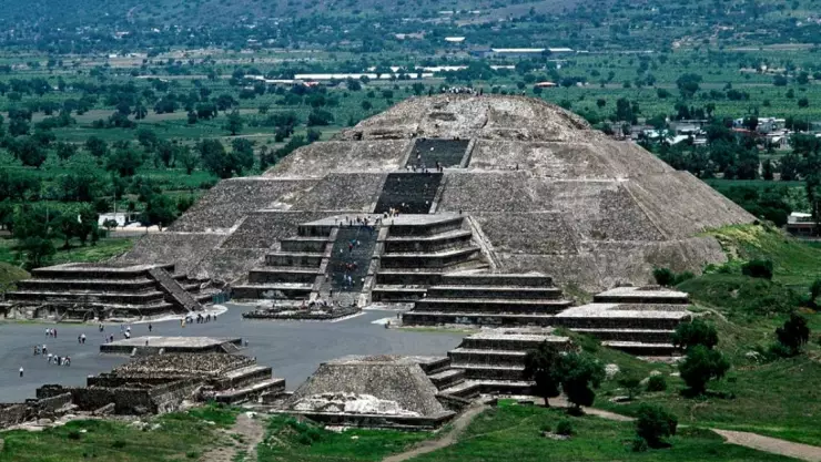 piramides teotihuacan.jpg