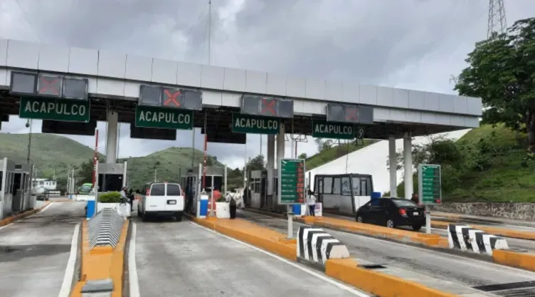 Bloqueos en carreteras de México HOY 4 de mayo 2026: Cierre y tráficos en autopistas para este lunes