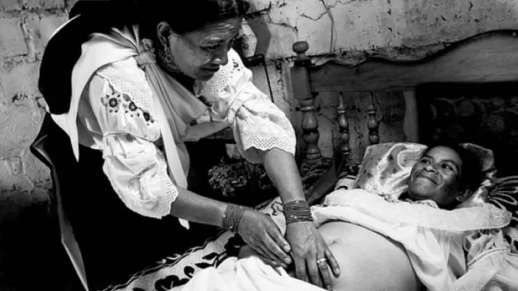 ¡Lo avalaron! Parteras tradicionales podrán expedir certificados de nacimiento